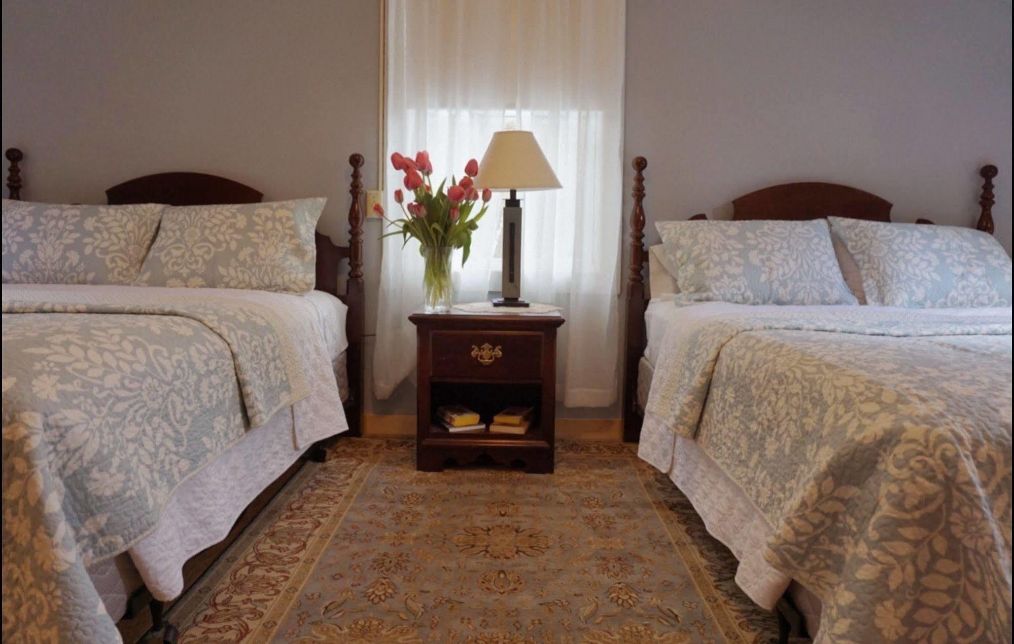 The Chipman Inn Ripton Εξωτερικό φωτογραφία